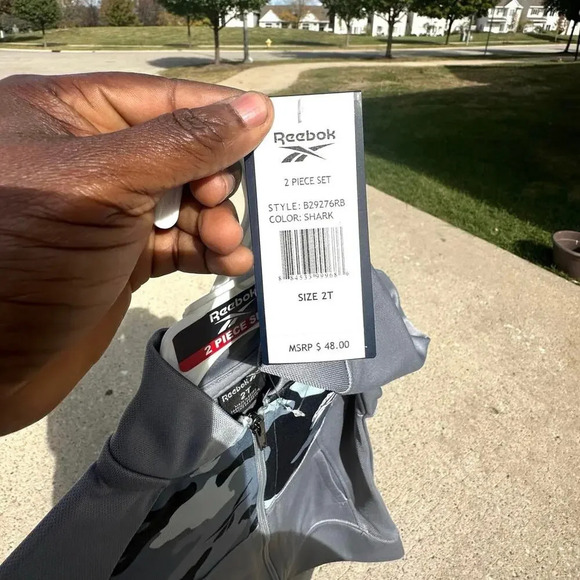 Reebok NWT Boys 2‎ Piece Grey Full Zip Track Jacket & Jogger Pants Set Size 2T - Picture 6 of 13